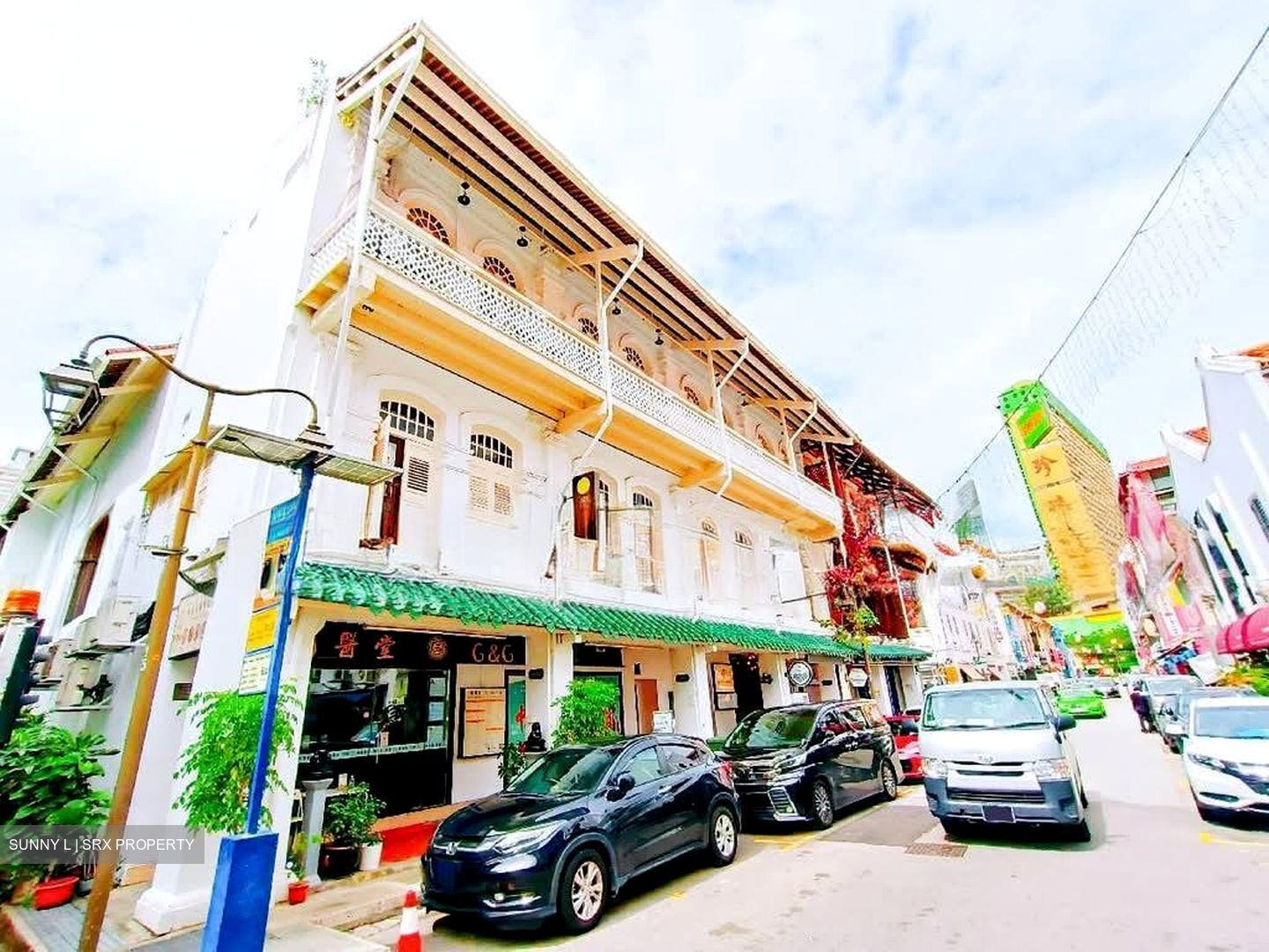 Royal At Chinatown (D1), Retail #581579361